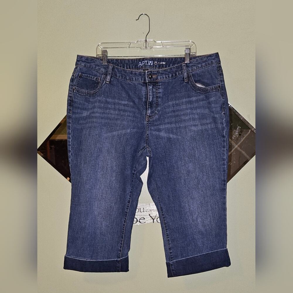 🩷 Apt 9 18W Cuffed Capri Jean